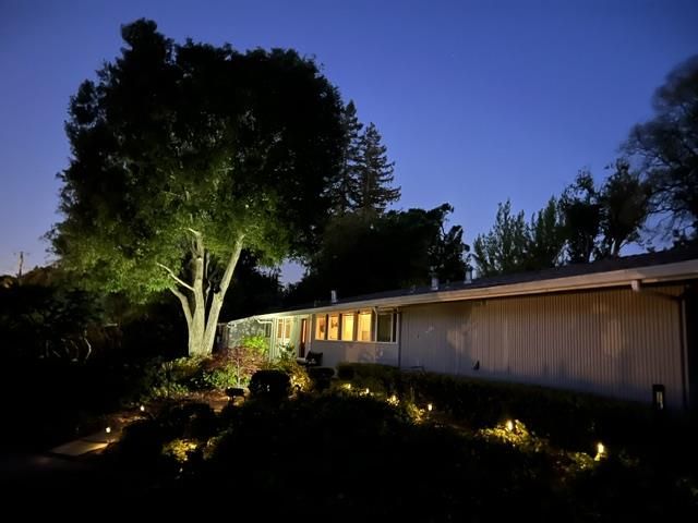18570 Montpere Way, Saratoga, CA 95070