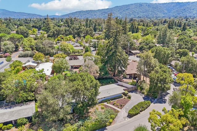 18570 Montpere Way, Saratoga, CA 95070