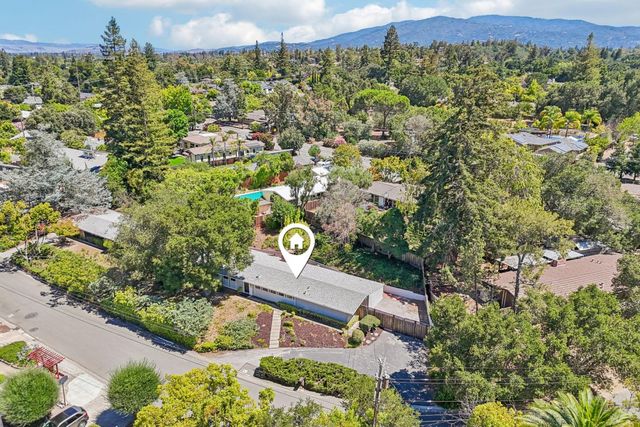 18570 Montpere Way, Saratoga, CA 95070