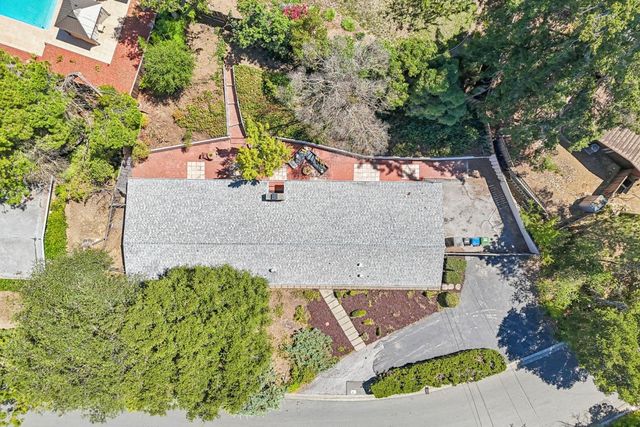 18570 Montpere Way, Saratoga, CA 95070