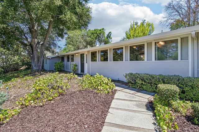 18570 Montpere Way, Saratoga, CA 95070