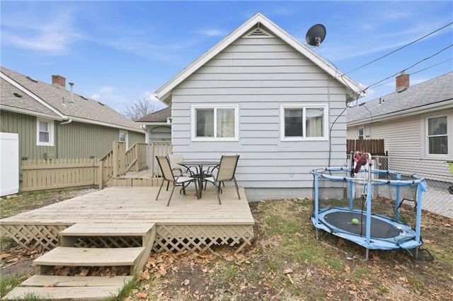 1210 E 23rd Avenue, North Kansas City, MO 64116