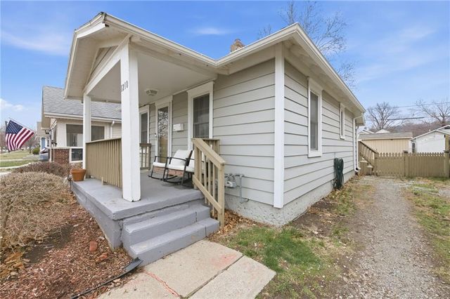 1210 E 23rd Avenue, North Kansas City, MO 64116