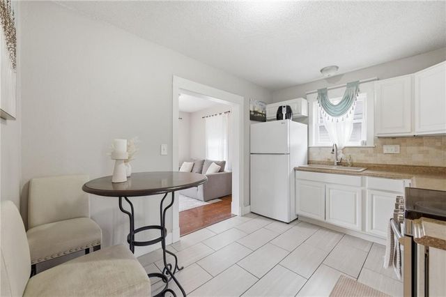 1210 E 23rd Avenue, North Kansas City, MO 64116