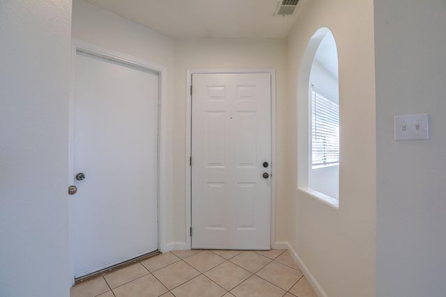 1777 Lee Loop NE, Rio Rancho, NM 87144