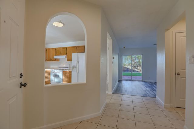 1777 Lee Loop NE, Rio Rancho, NM 87144