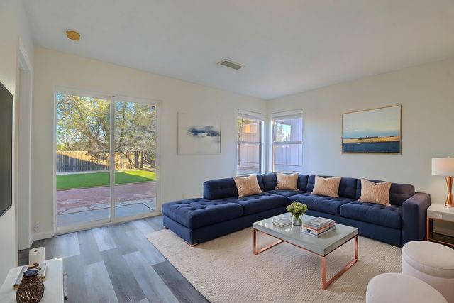 1777 Lee Loop NE, Rio Rancho, NM 87144