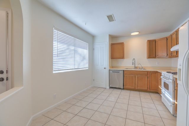 1777 Lee Loop NE, Rio Rancho, NM 87144