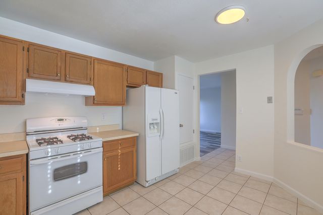 1777 Lee Loop NE, Rio Rancho, NM 87144