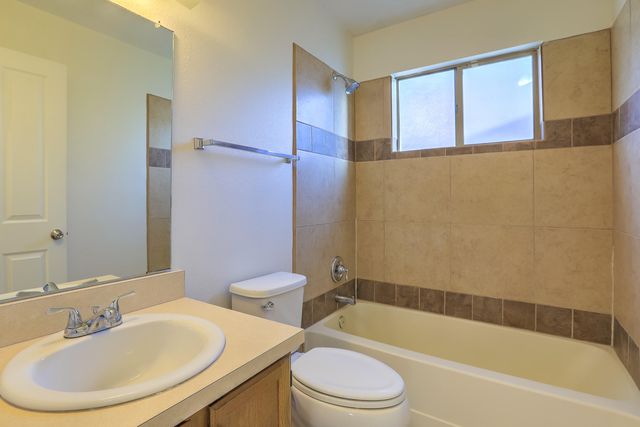 1777 Lee Loop NE, Rio Rancho, NM 87144