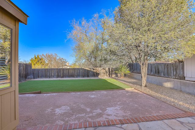 1777 Lee Loop NE, Rio Rancho, NM 87144