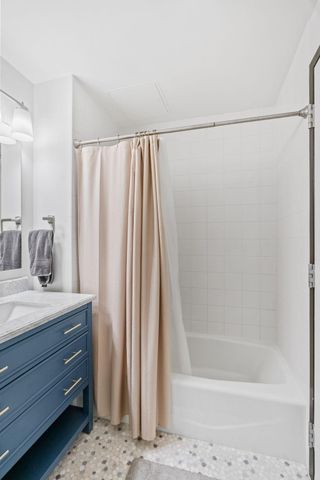 720 N 4th Street 213, Minneapolis, MN 55401