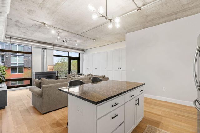 720 N 4th Street 213, Minneapolis, MN 55401