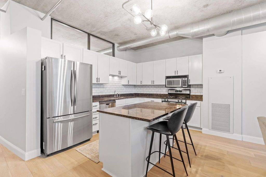 720 N 4th Street 213, Minneapolis, MN 55401