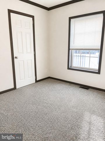 56 CHARLES ST, Elizabethtown, PA 17022