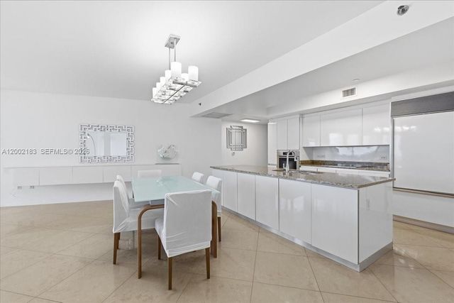 17201 Collins Avenue 1107, Sunny Isles Beach, FL 33160