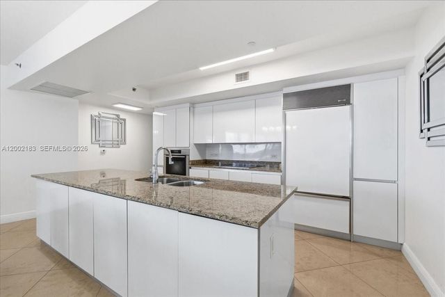 17201 Collins Avenue 1107, Sunny Isles Beach, FL 33160