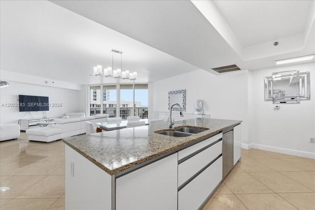 17201 Collins Avenue 1107, Sunny Isles Beach, FL 33160