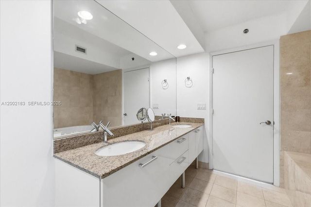 17201 Collins Avenue 1107, Sunny Isles Beach, FL 33160