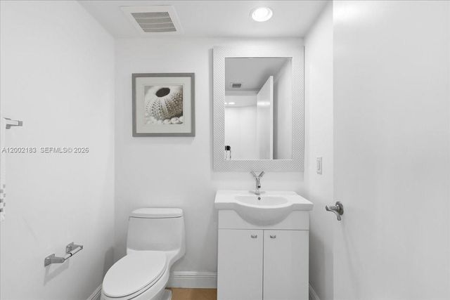 17201 Collins Avenue 1107, Sunny Isles Beach, FL 33160