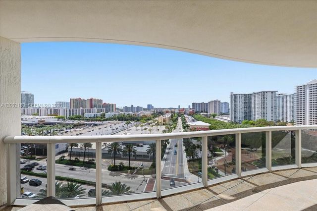 17201 Collins Avenue 1107, Sunny Isles Beach, FL 33160