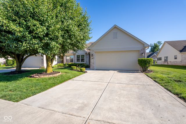 1698 Fairfield Circle, Greenfield, IN 46140
