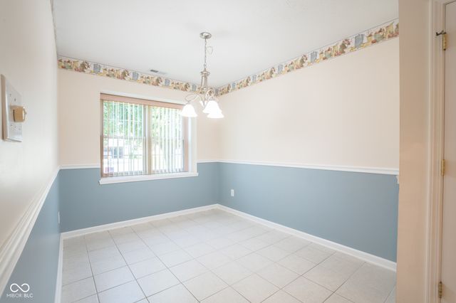 1698 Fairfield Circle, Greenfield, IN 46140