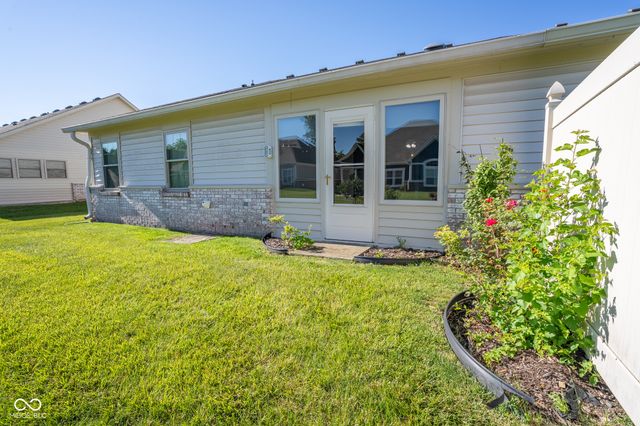 1698 Fairfield Circle, Greenfield, IN 46140