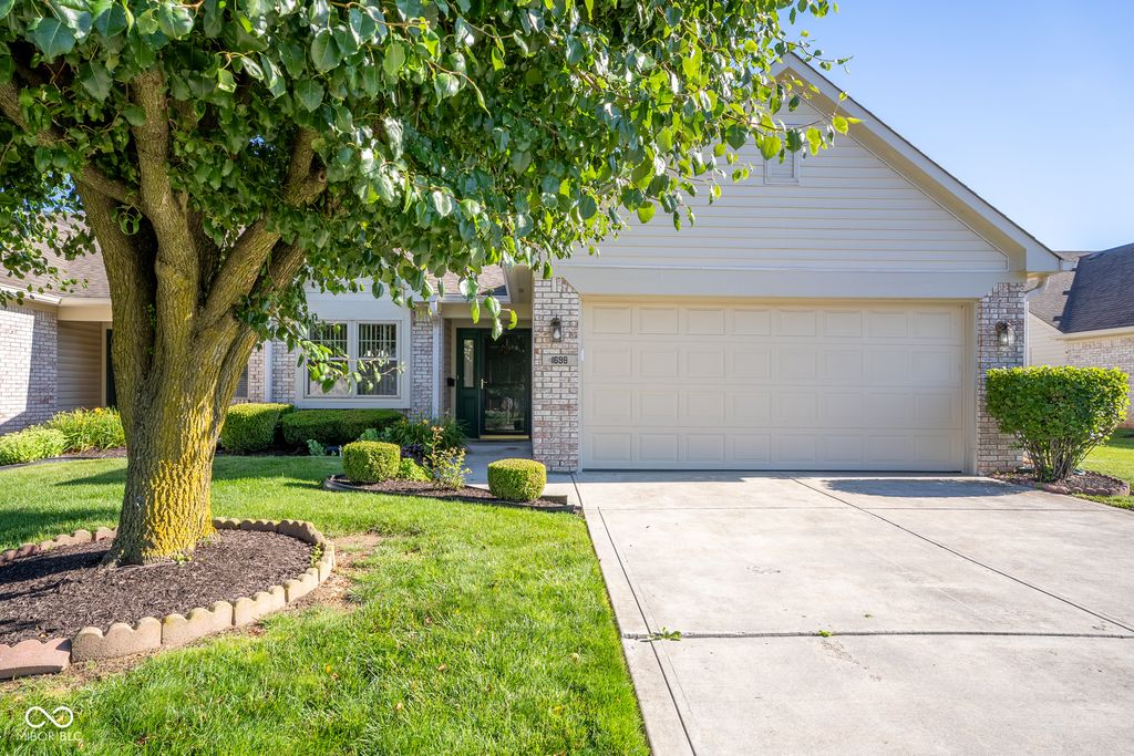 1698 Fairfield Circle, Greenfield, IN 46140