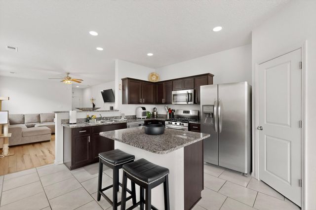 5813 Colfax Place NE, Rio Rancho, NM 87144