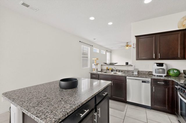 5813 Colfax Place NE, Rio Rancho, NM 87144