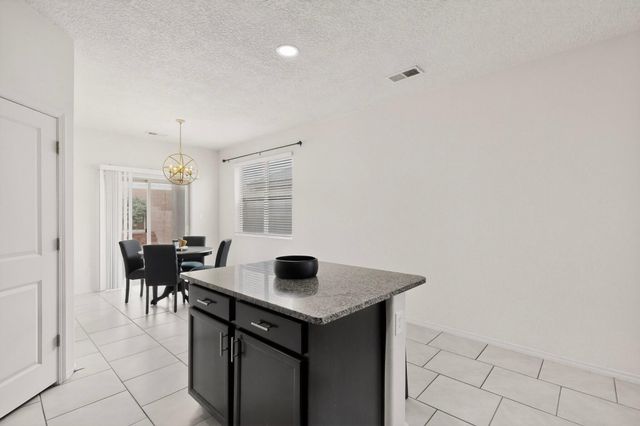 5813 Colfax Place NE, Rio Rancho, NM 87144