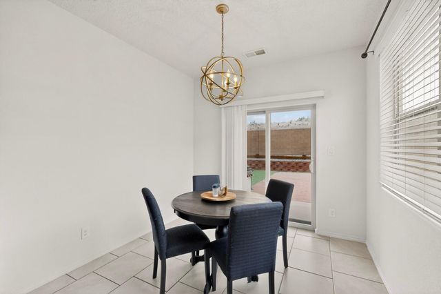 5813 Colfax Place NE, Rio Rancho, NM 87144