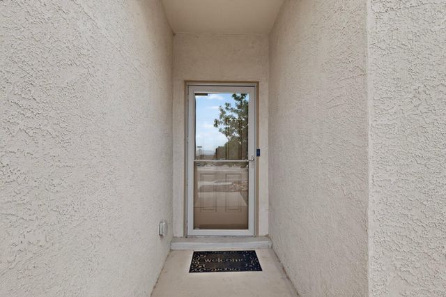 5813 Colfax Place NE, Rio Rancho, NM 87144
