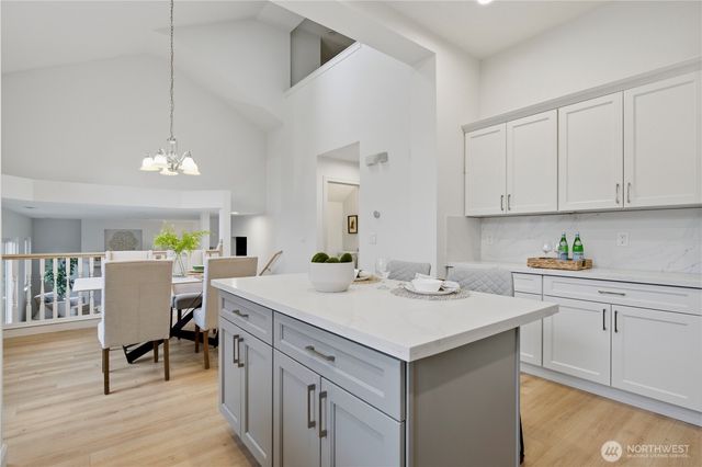 8833 NE 178th Street, Bothell, WA 98011