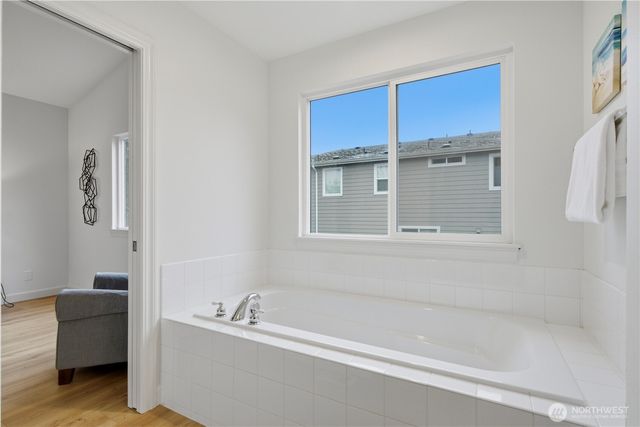 8833 NE 178th Street, Bothell, WA 98011