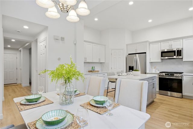 8833 NE 178th Street, Bothell, WA 98011