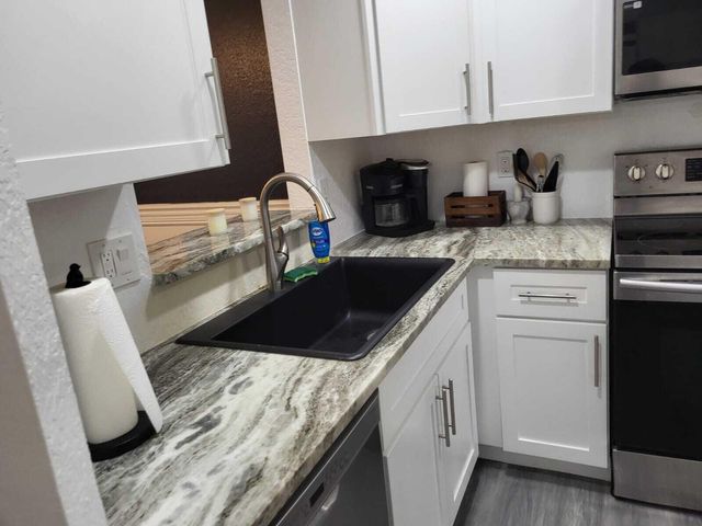 6136 Southard Street, West Palm Beach, FL 33411