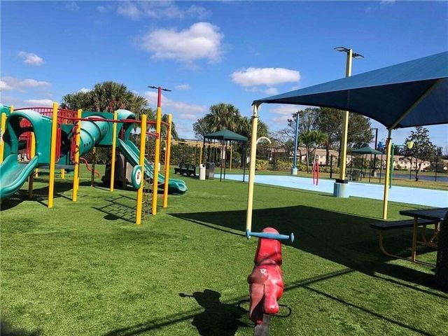 6136 Southard Street, West Palm Beach, FL 33411