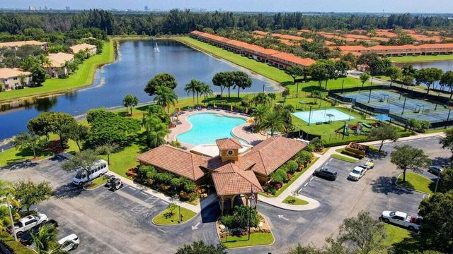 6136 Southard Street, West Palm Beach, FL 33411
