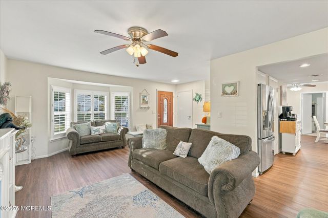 7 Portsmouth Drive, Forked River, NJ 08731