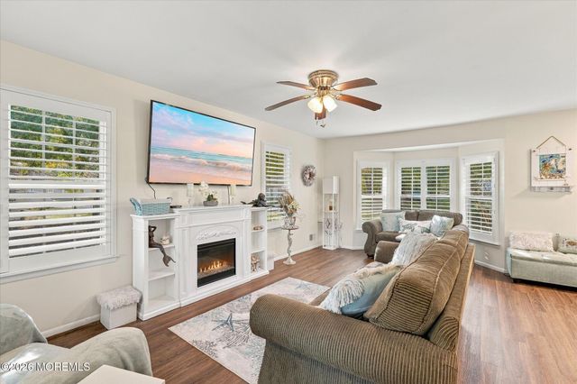 7 Portsmouth Drive, Forked River, NJ 08731