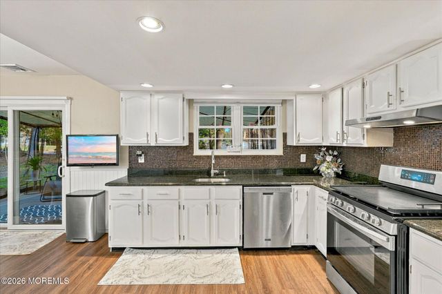 7 Portsmouth Drive, Forked River, NJ 08731