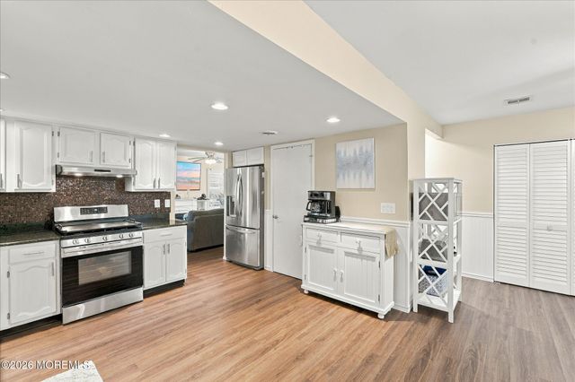 7 Portsmouth Drive, Forked River, NJ 08731