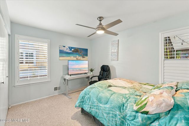 7 Portsmouth Drive, Forked River, NJ 08731