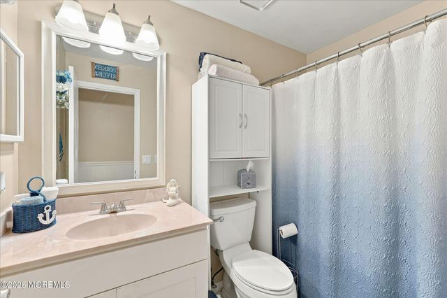 7 Portsmouth Drive, Forked River, NJ 08731