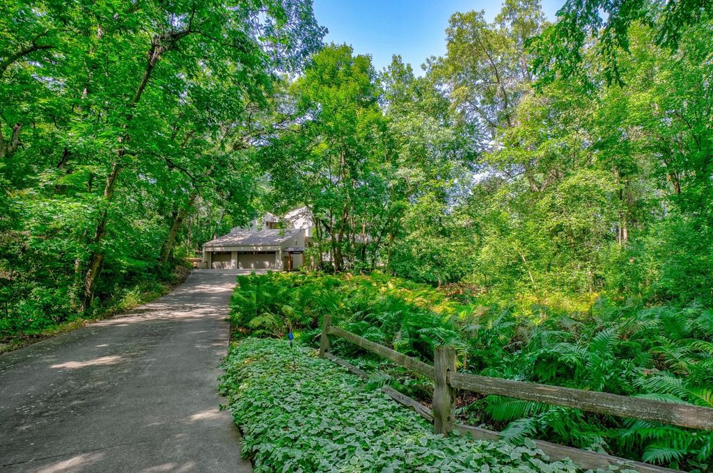 5 Crocus Lane, North Oaks, MN 55127 — exterior
