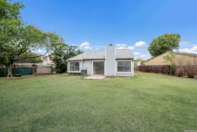 6098 GLACIER SUN DR, San Antonio, TX 78244