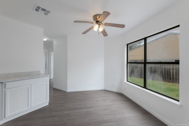 6098 GLACIER SUN DR, San Antonio, TX 78244