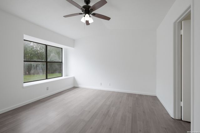 6098 GLACIER SUN DR, San Antonio, TX 78244